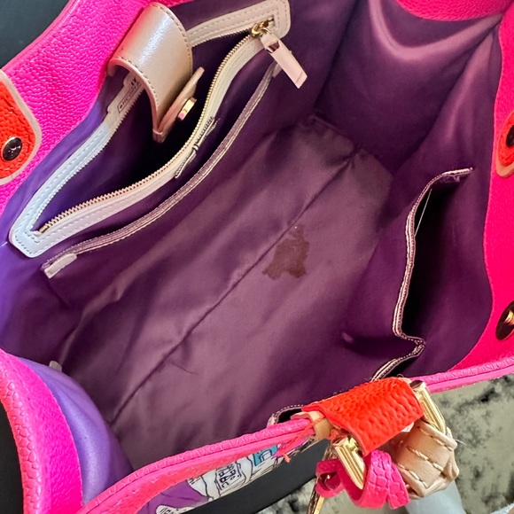 EXTREMELY RARE limited edition Henri Bendel purse - Picture 5 of 6